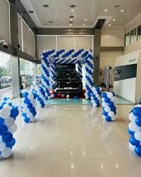 Showroom Decor
